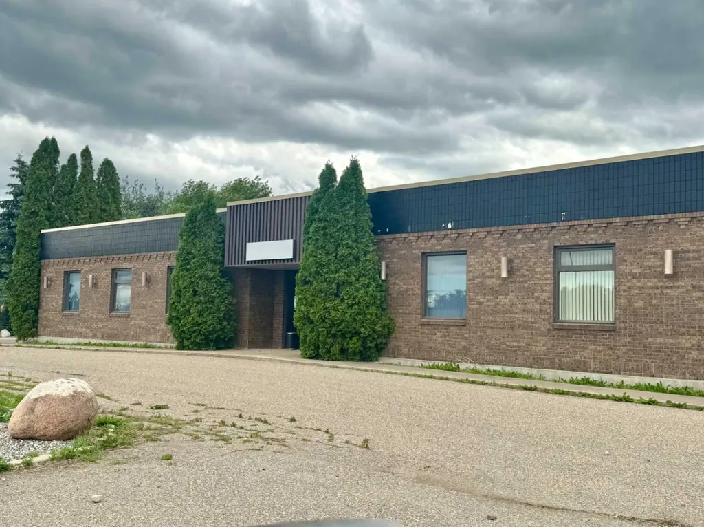 2105 20 Avenue Coaldale AB T1M 0C1