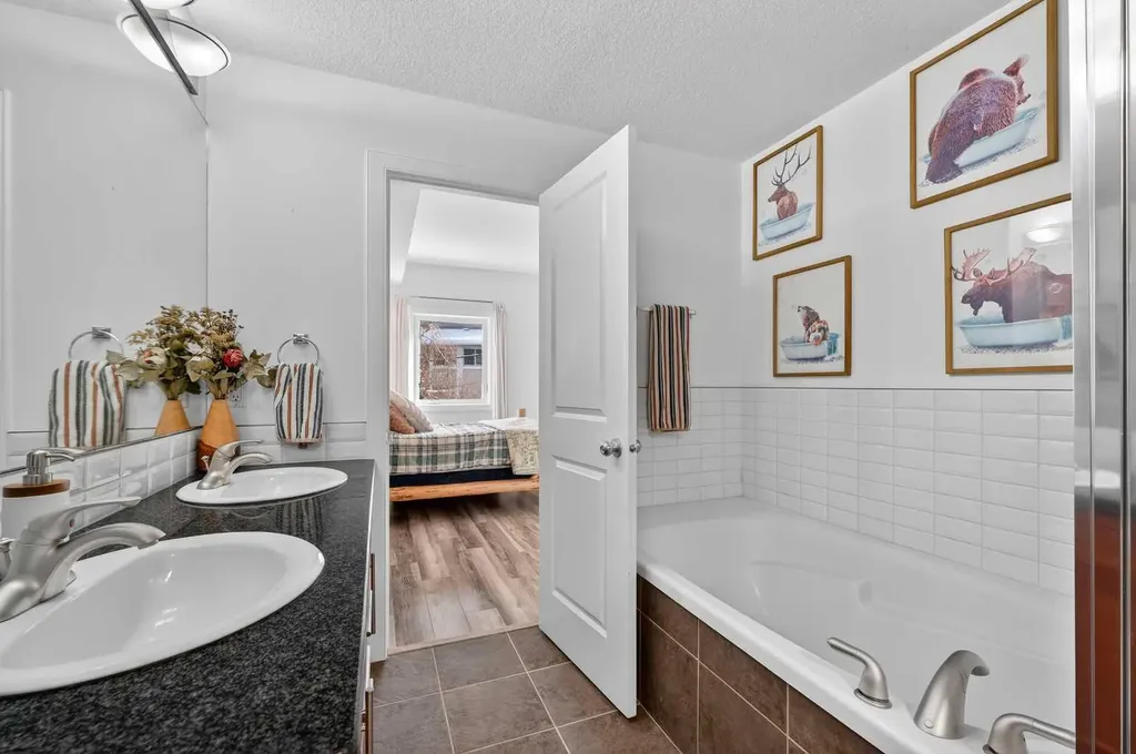 1828 14 Street SW Calgary AB T2T 3S9