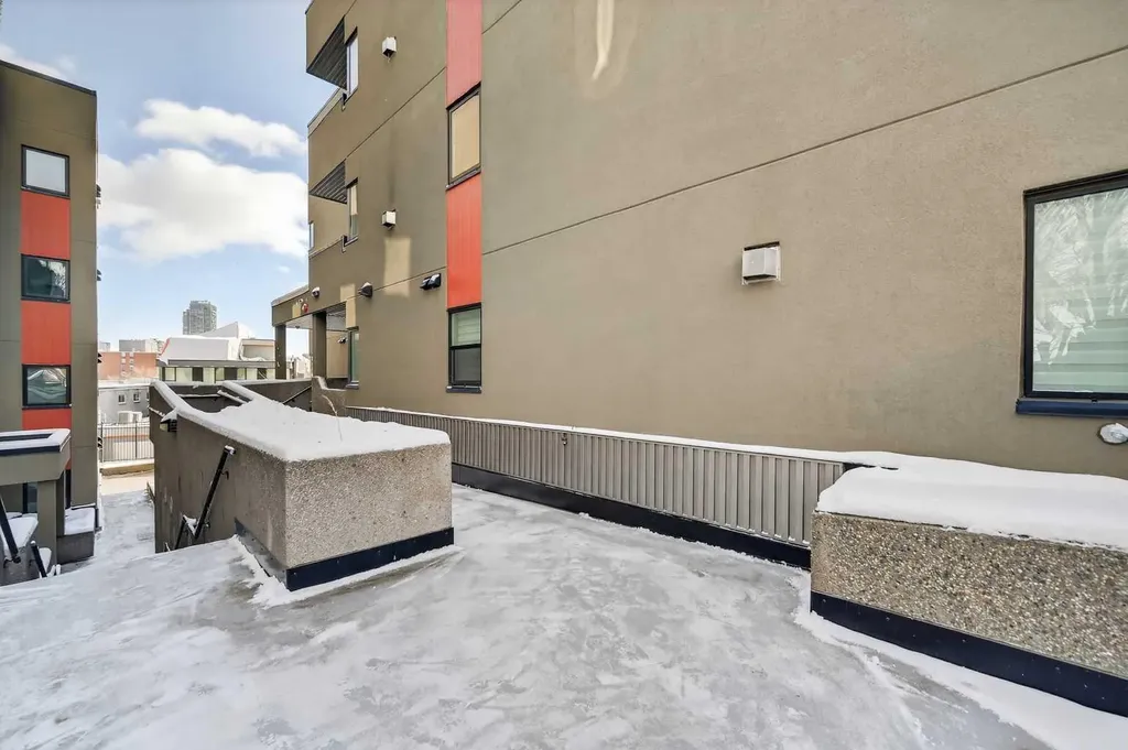 1828 14 Street SW Calgary AB T2T 3S9