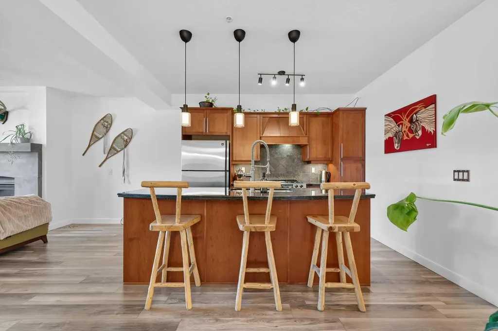 1828 14 Street SW Calgary AB T2T 3S9
