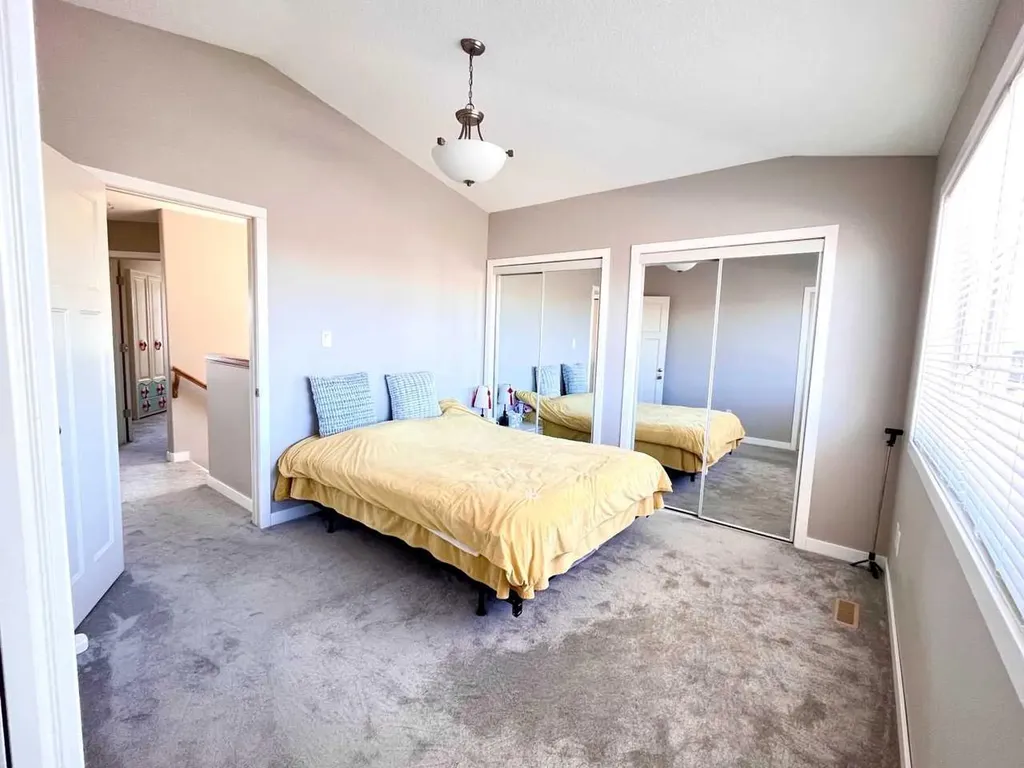 146 Silkstone Road W Lethbridge AB T1J 4C1