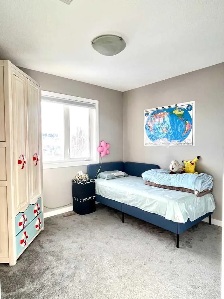 146 Silkstone Road W Lethbridge AB T1J 4C1