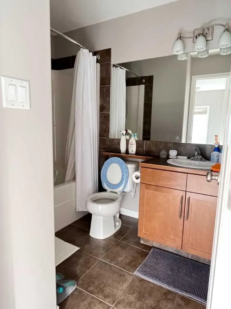146 Silkstone Road W Lethbridge AB T1J 4C1