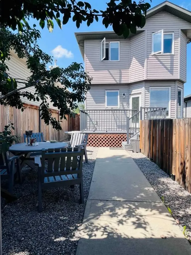146 Silkstone Road W Lethbridge AB T1J 4C1