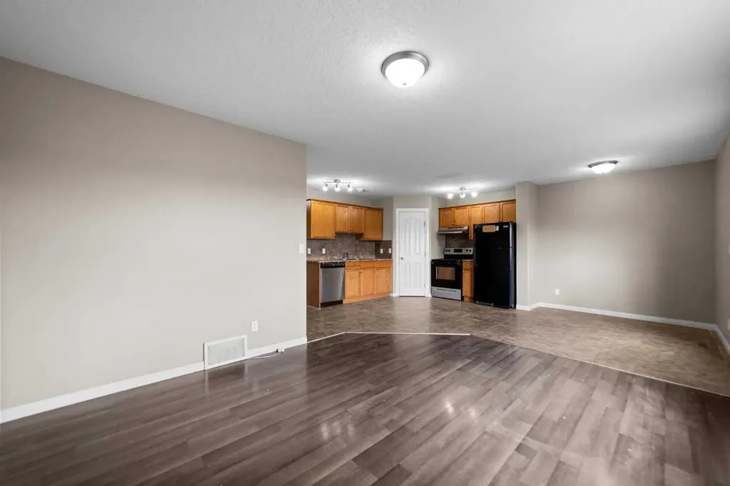 6802 50 Avenue Camrose AB T4V 5C7