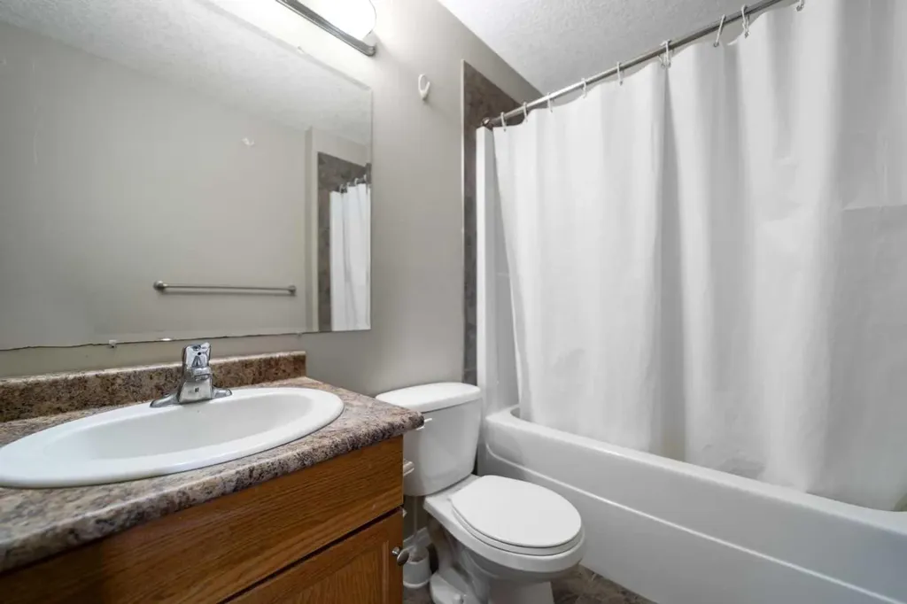 6802 50 Avenue Camrose AB T4V 5C7