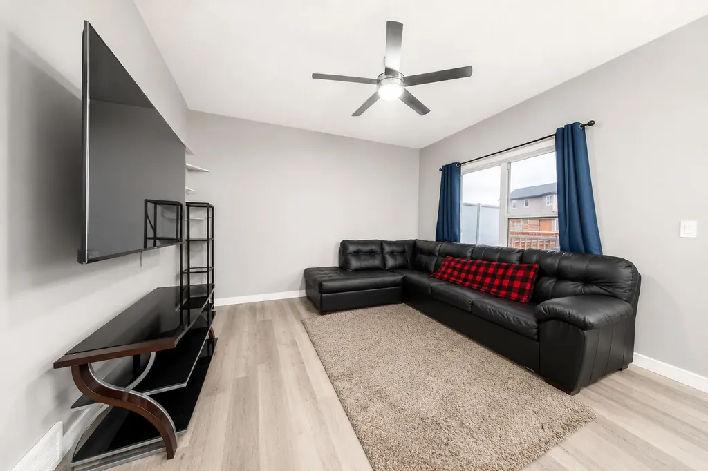 89 Metcalf Way Lacombe AB T4L0J9
