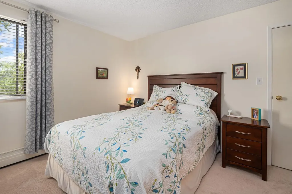 111 14 Avenue SE Calgary AB T2G4Z8