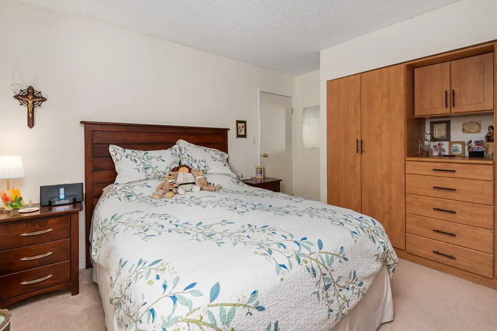 111 14 Avenue SE Calgary AB T2G4Z8