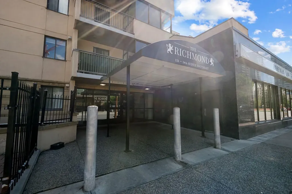 111 14 Avenue SE Calgary AB T2G4Z8