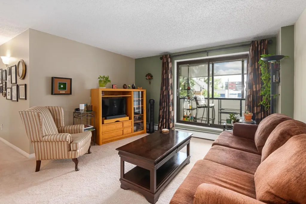 111 14 Avenue SE Calgary AB T2G4Z8