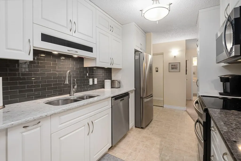 111 14 Avenue SE Calgary AB T2G4Z8