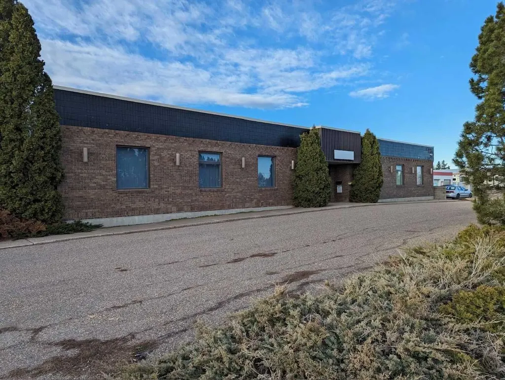 2105 20 Avenue Coaldale AB T1M 0C1