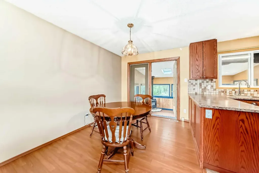 1652 Boutellier Close Penhold AB T0M 1R0
