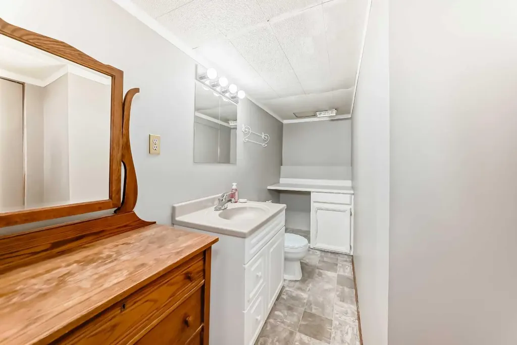 1652 Boutellier Close Penhold AB T0M 1R0