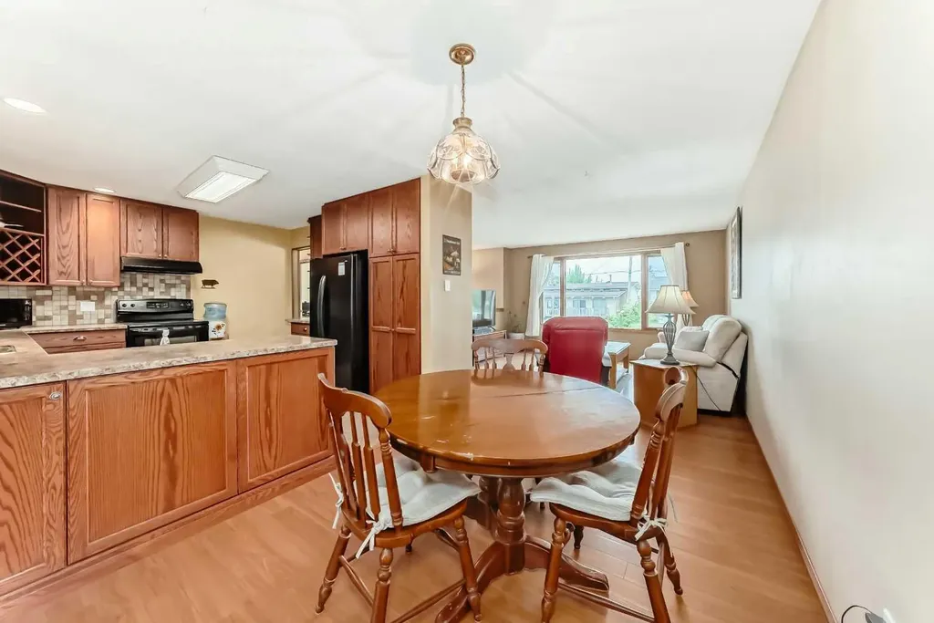 1652 Boutellier Close Penhold AB T0M 1R0