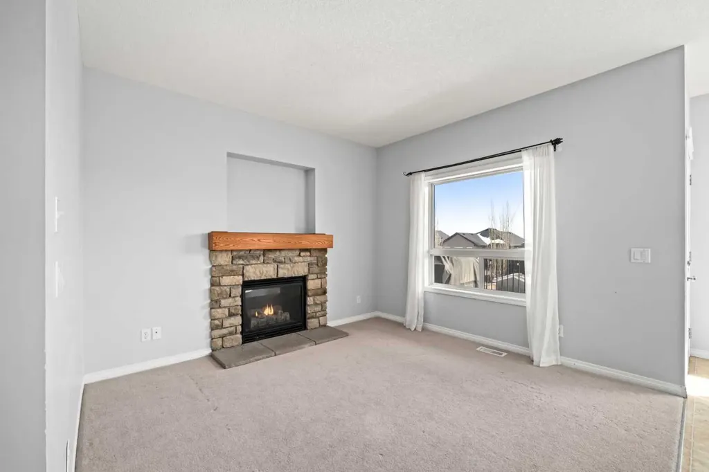 102 Kincora Glen Mews NW Calgary AB T3R 0B6