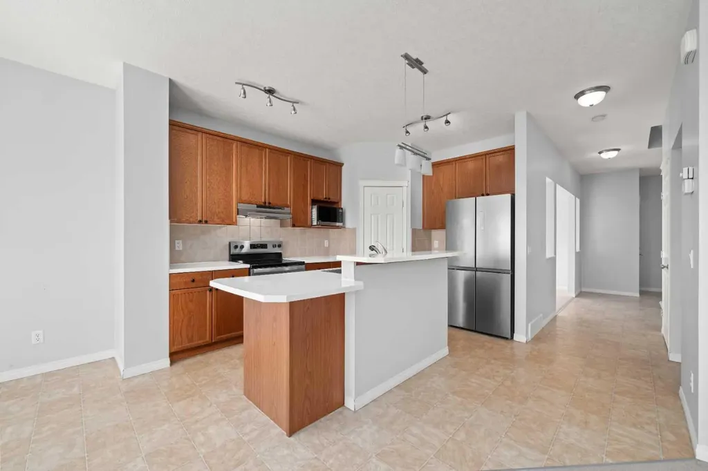 102 Kincora Glen Mews NW Calgary AB T3R 0B6