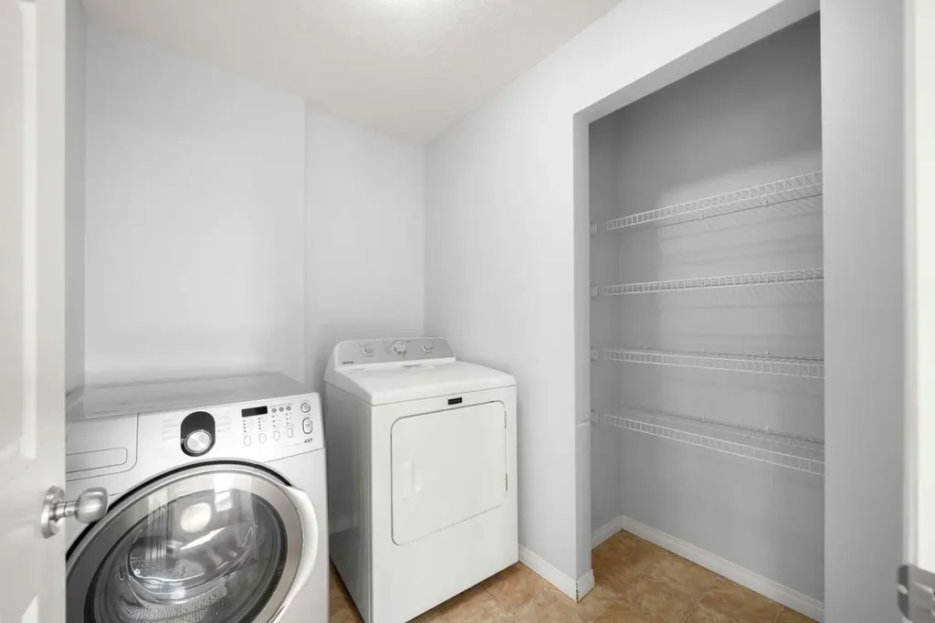102 Kincora Glen Mews NW Calgary AB T3R 0B6