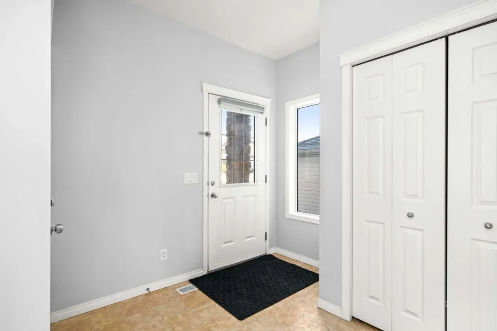 102 Kincora Glen Mews NW Calgary AB T3R 0B6