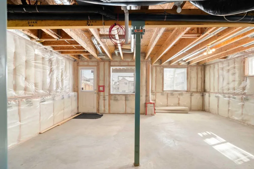 102 Kincora Glen Mews NW Calgary AB T3R 0B6