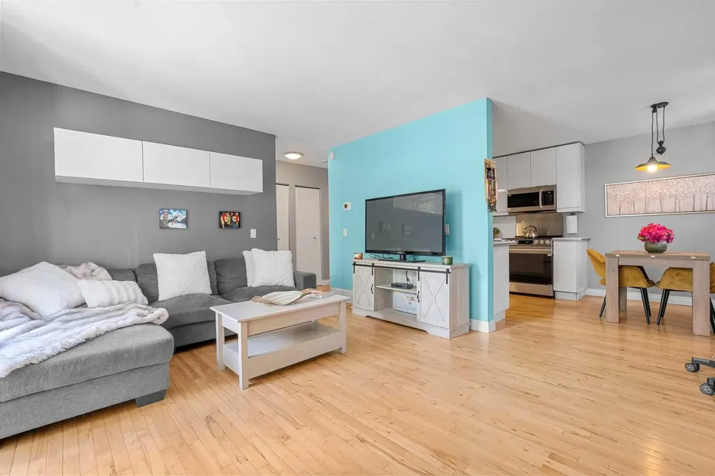 1739 24a Street SW Calgary AB T3C 1J5