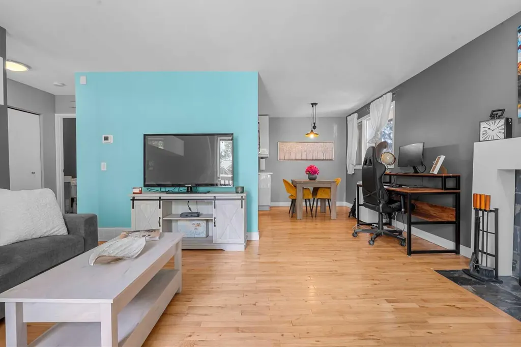 1739 24a Street SW Calgary AB T3C 1J5