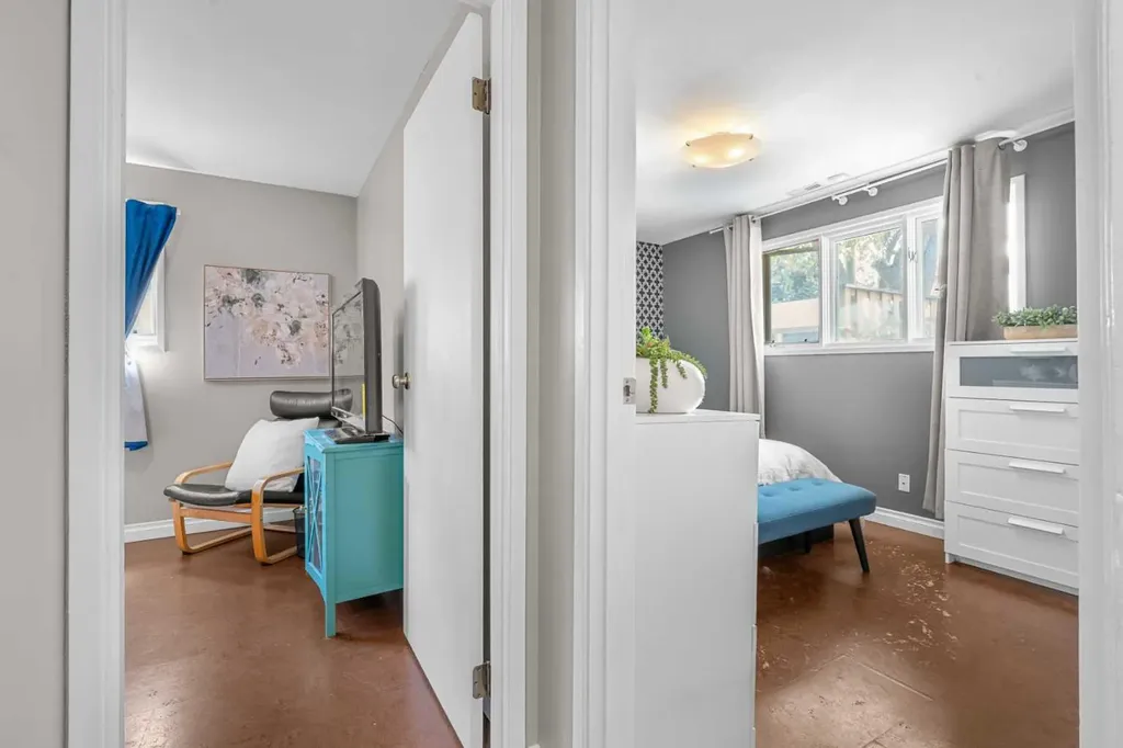 1739 24a Street SW Calgary AB T3C 1J5