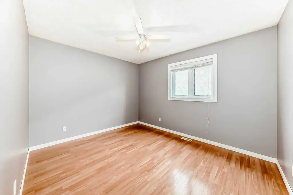 5910 60 Avenue Ponoka AB T4J 1T7