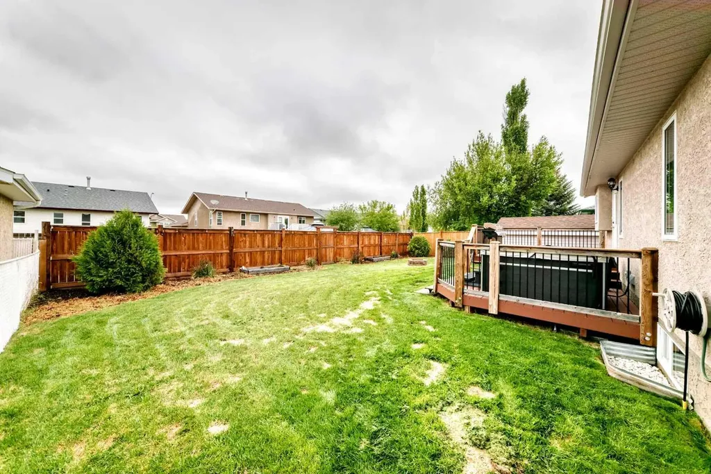 5910 60 Avenue Ponoka AB T4J 1T7