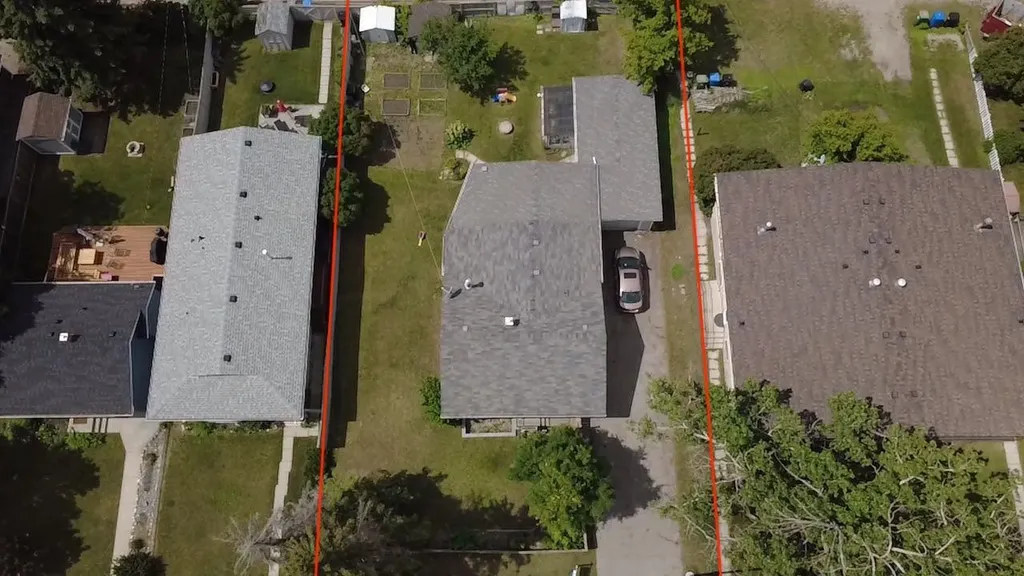 4327 70 Street NW Calgary AB T3B2K4