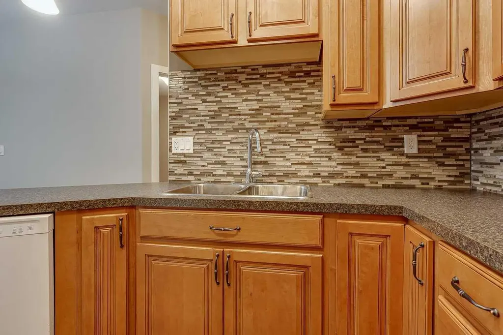 3801 50 Avenue Ponoka AB T4J 1C5