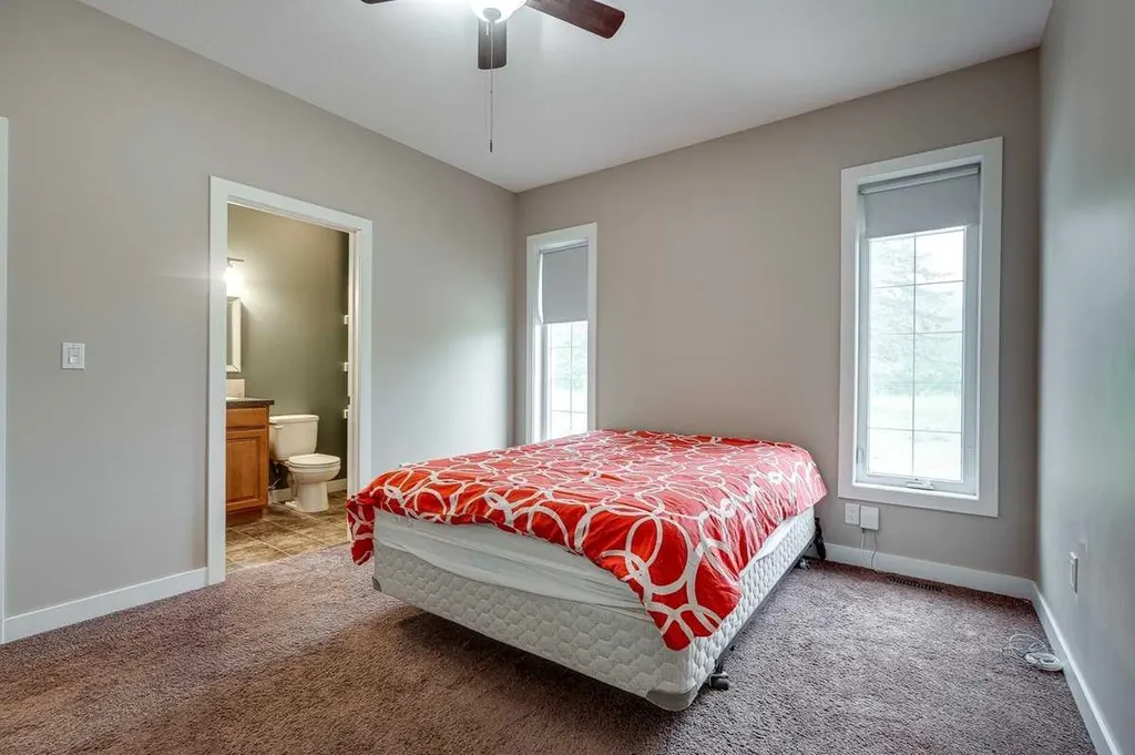3801 50 Avenue Ponoka AB T4J 1C5