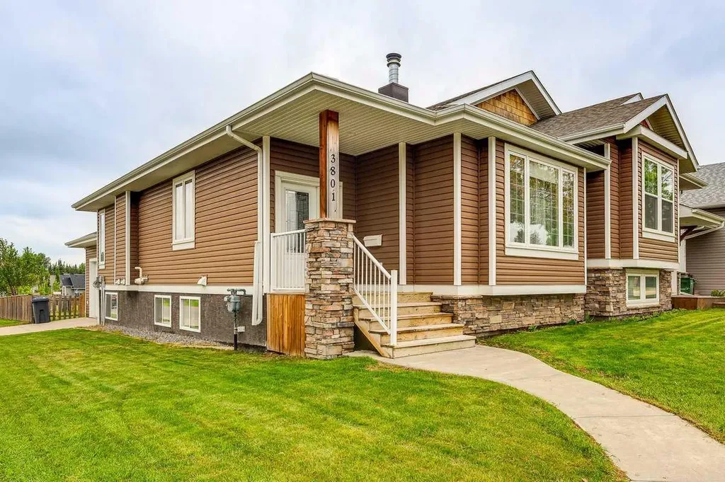 3801 50 Avenue Ponoka AB T4J 1C5