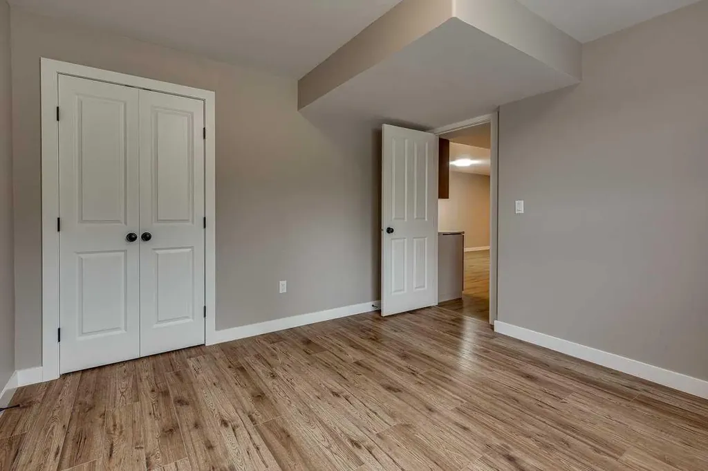 3801 50 Avenue Ponoka AB T4J 1C5