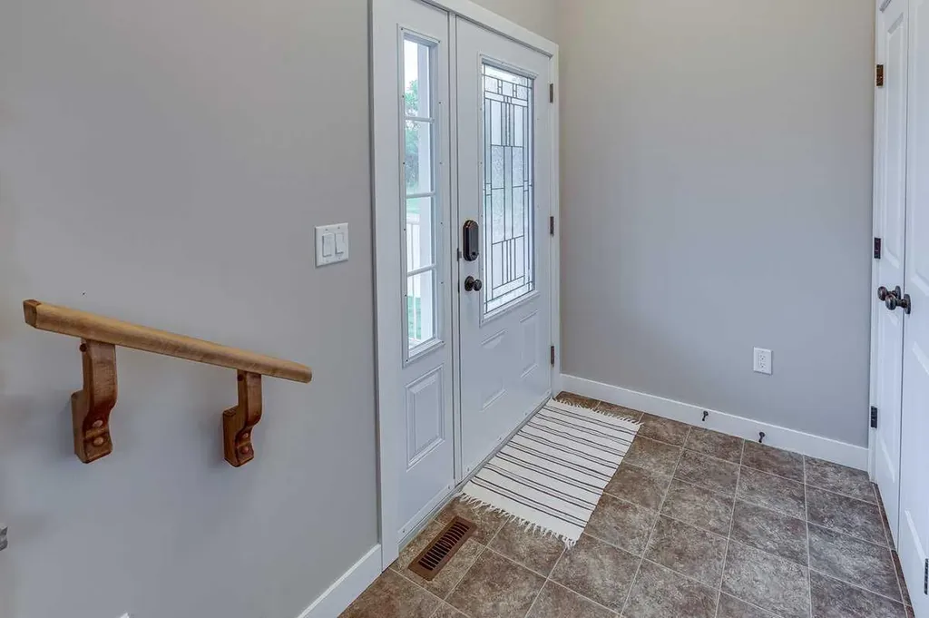 3801 50 Avenue Ponoka AB T4J 1C5