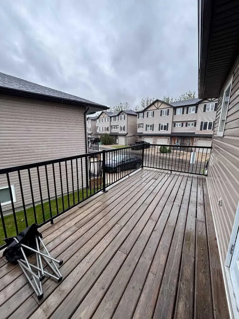762 Heritage Boulevard W Lethbridge AB T1K0W1