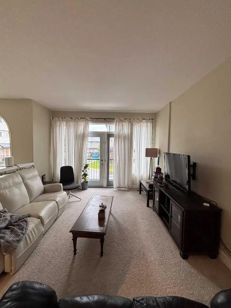 762 Heritage Boulevard W Lethbridge AB T1K0W1