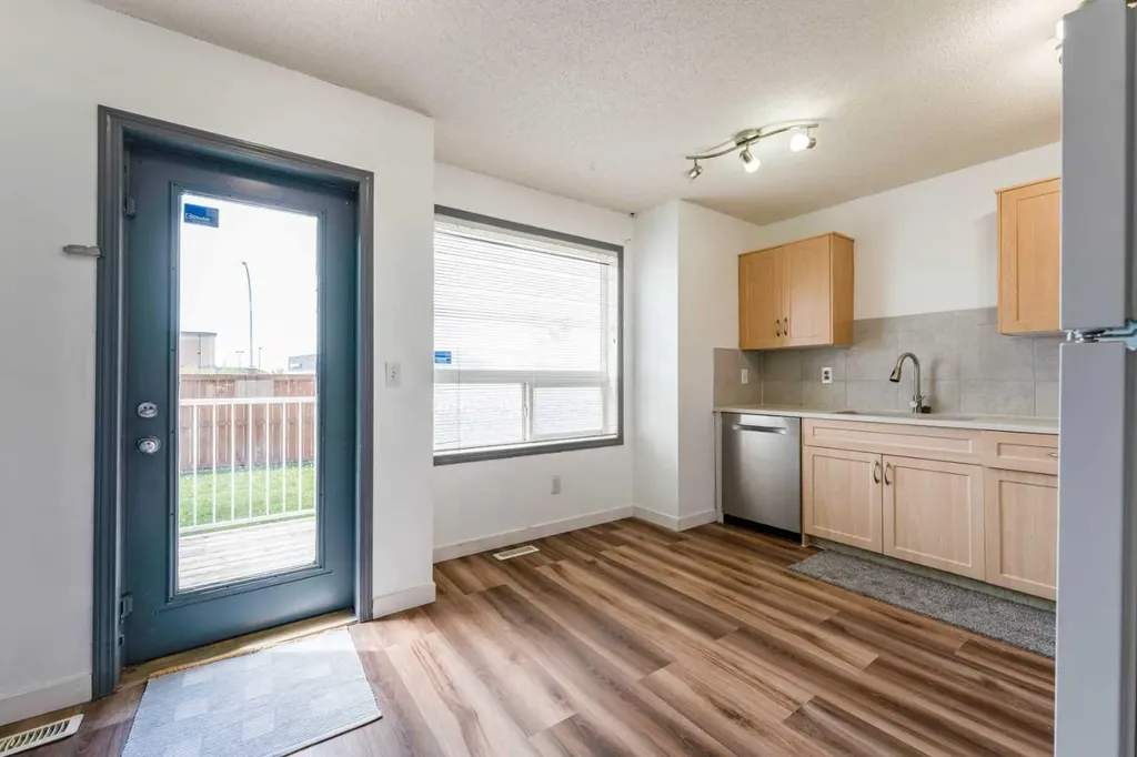 111 Tarawood Lane NE Calgary AB T3J 5C2