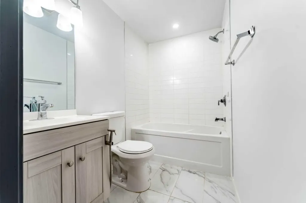 111 Tarawood Lane NE Calgary AB T3J 5C2