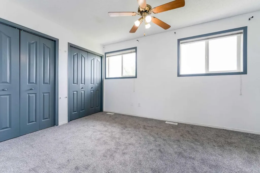 111 Tarawood Lane NE Calgary AB T3J 5C2
