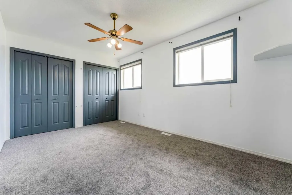 111 Tarawood Lane NE Calgary AB T3J 5C2