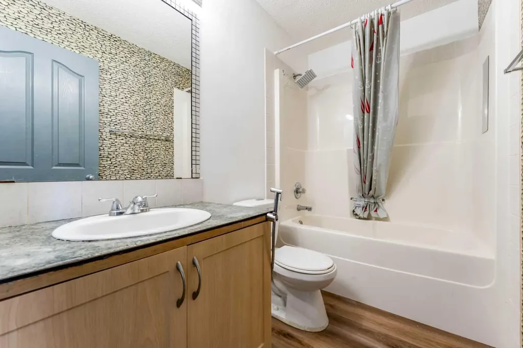 111 Tarawood Lane NE Calgary AB T3J 5C2