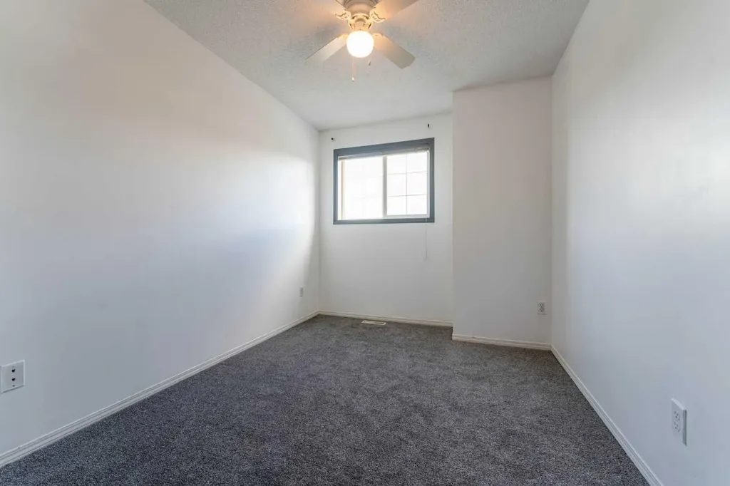 111 Tarawood Lane NE Calgary AB T3J 5C2