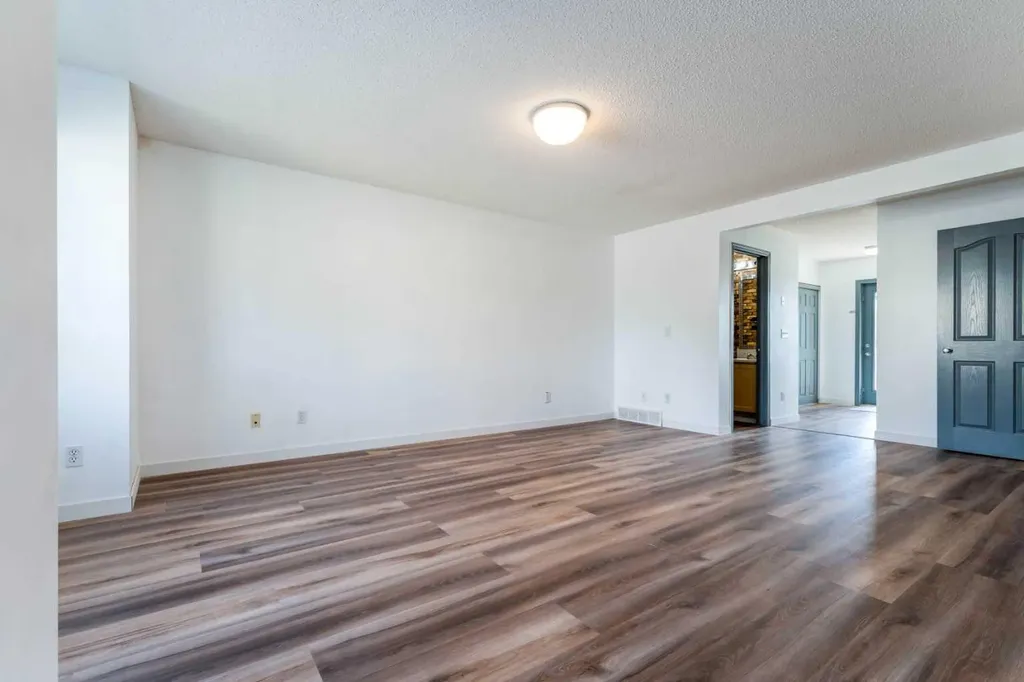111 Tarawood Lane NE Calgary AB T3J 5C2