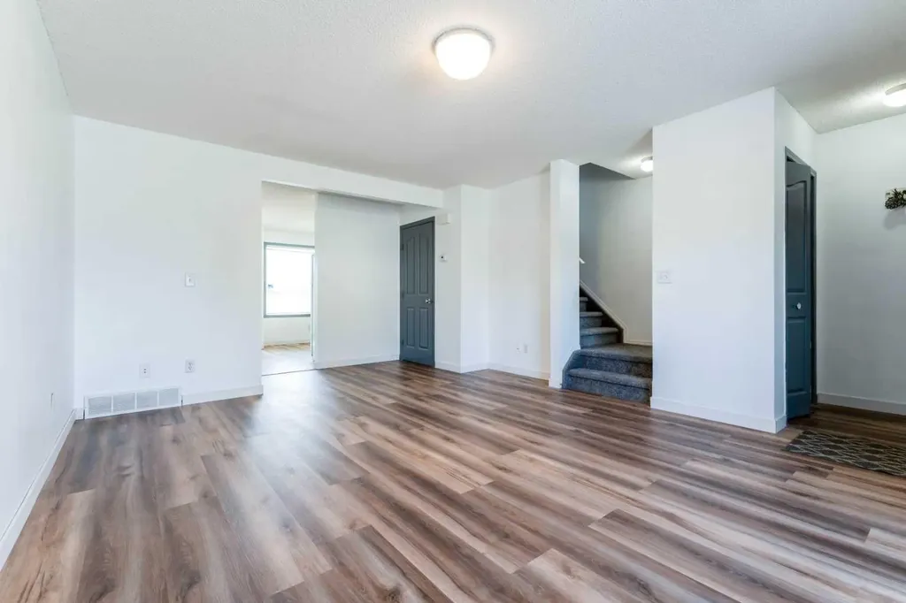 111 Tarawood Lane NE Calgary AB T3J 5C2