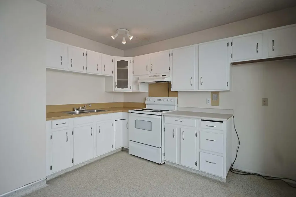 5417 Dalrymple Crescent NW Calgary AB T3A 1R2