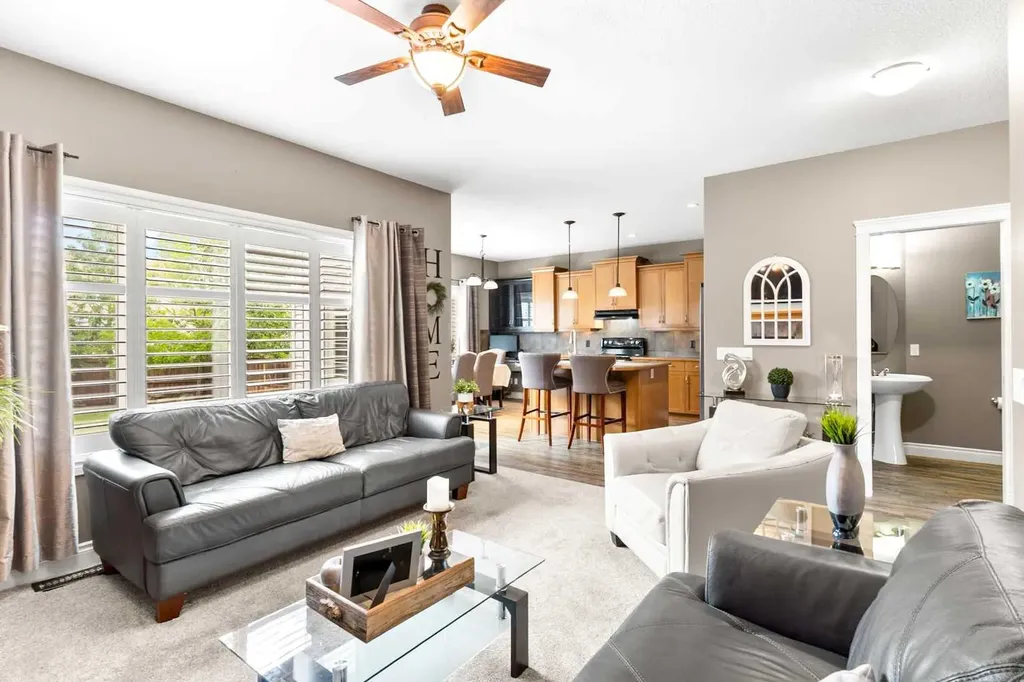 2016 Sagewood Point SW Airdrie AB T4B 3P1