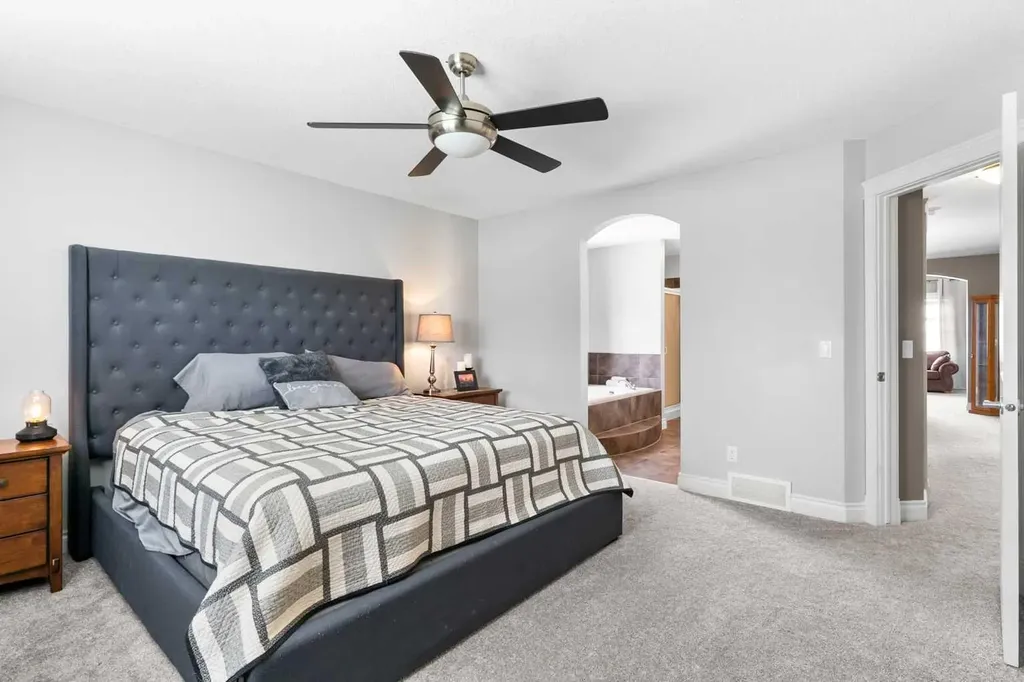 2016 Sagewood Point SW Airdrie AB T4B 3P1