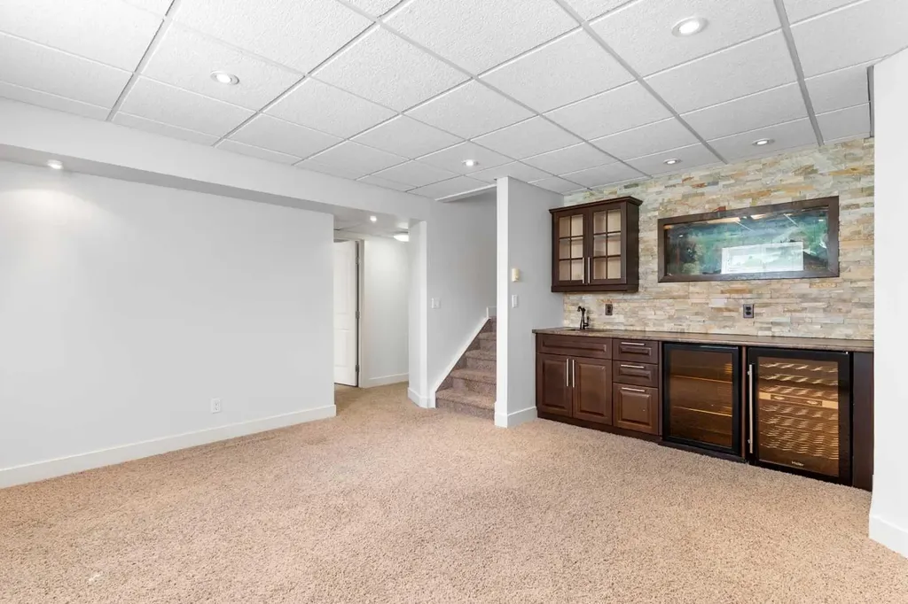 2016 Sagewood Point SW Airdrie AB T4B 3P1
